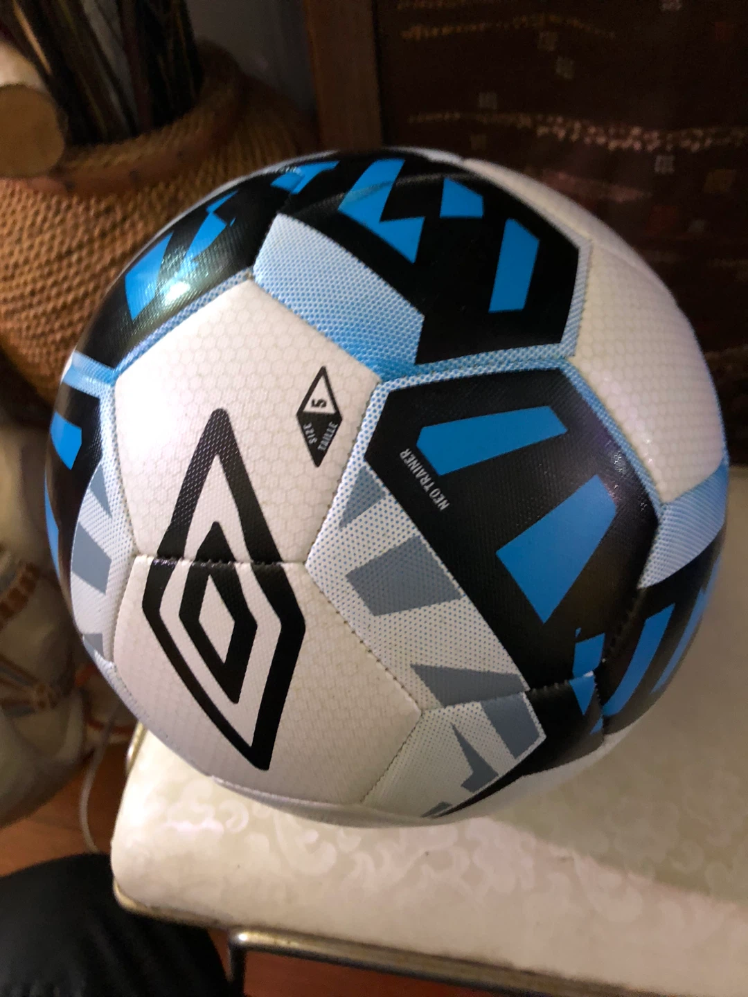 Kids Ball. Like New.  Size 5