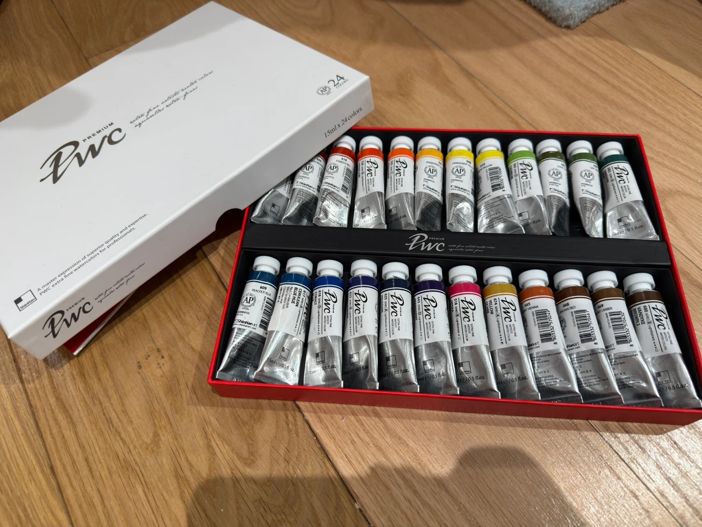 ShinHan PWC Premium Watercolor 24 Colors