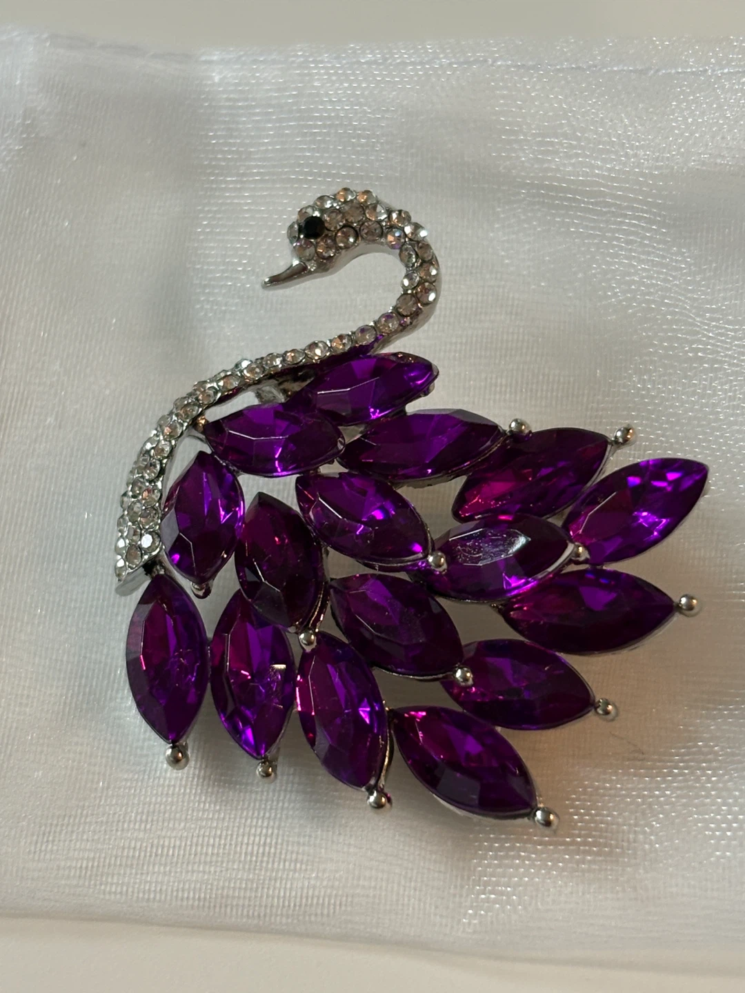Beautiful Swan Brooch - Purple & Silver!