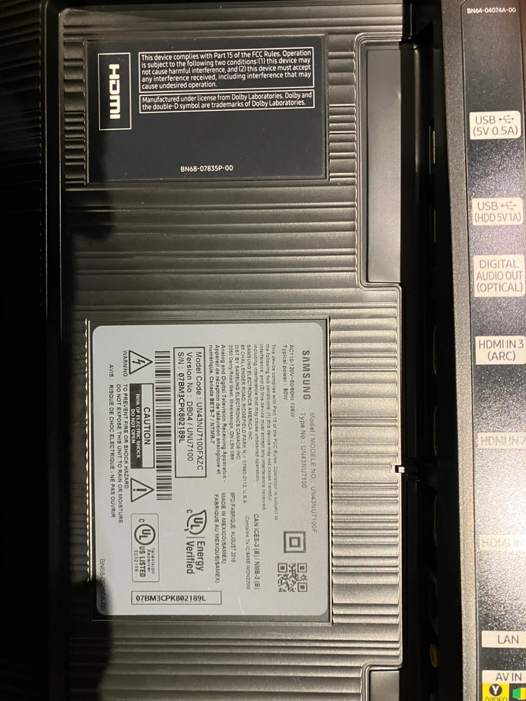 Damaged Samsung UHD 4K NU7100 Series Smart TV - photo 2