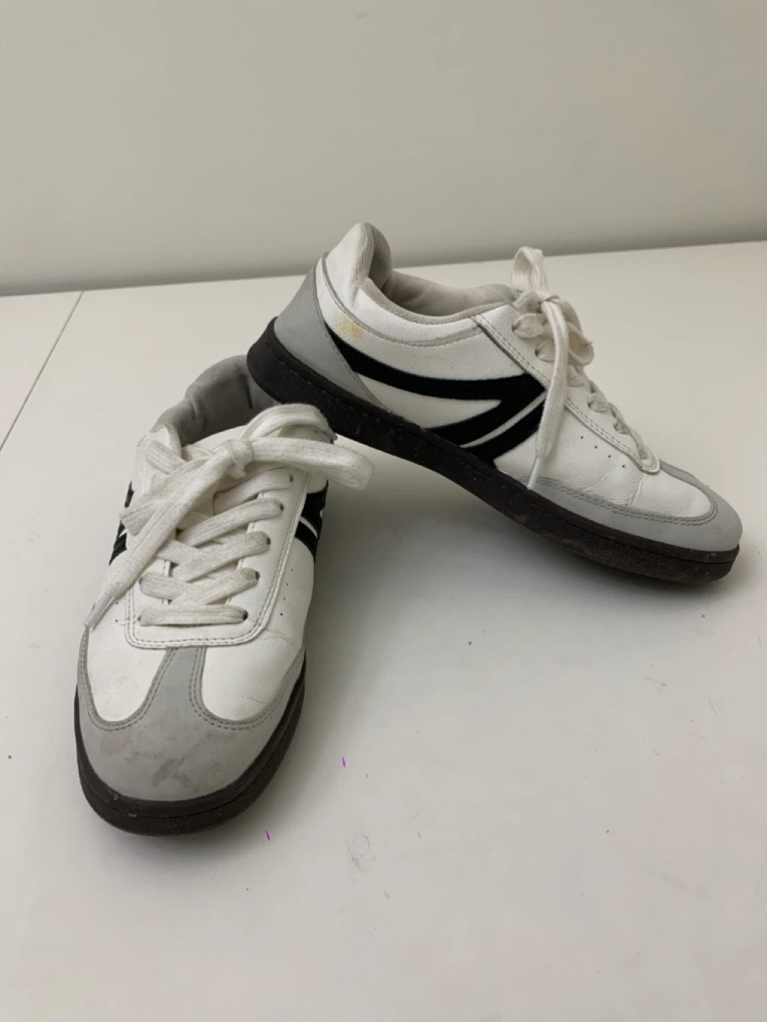Sharp White & Grey Sneakers - Size 6 - shoes
