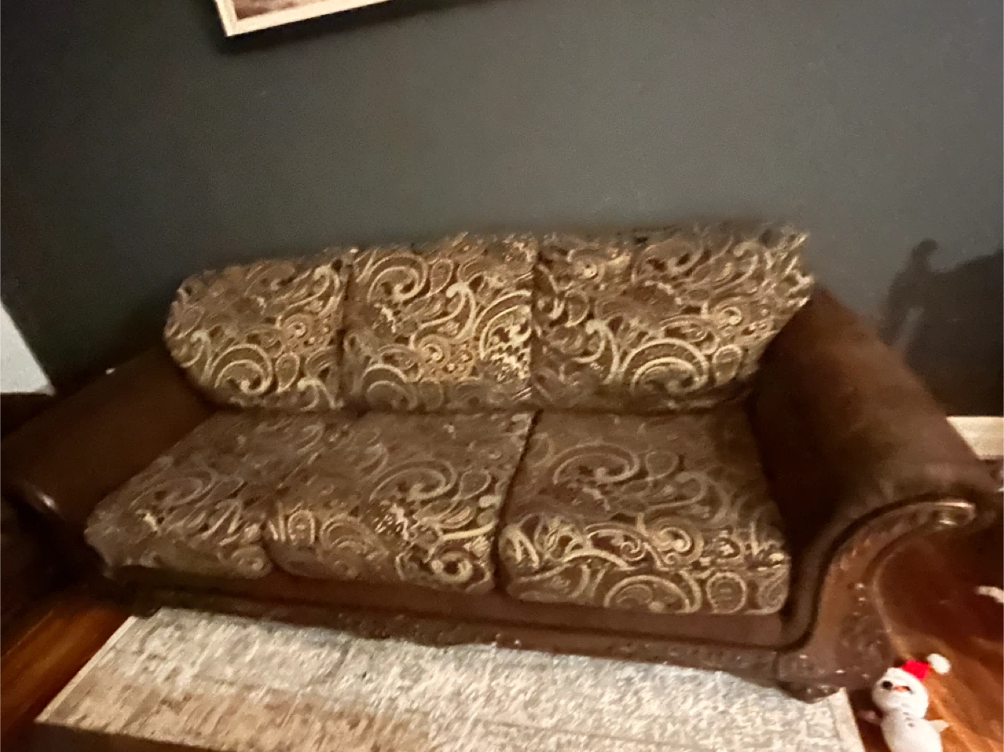 Brown ashly Patterned 2 sofas - photo 2