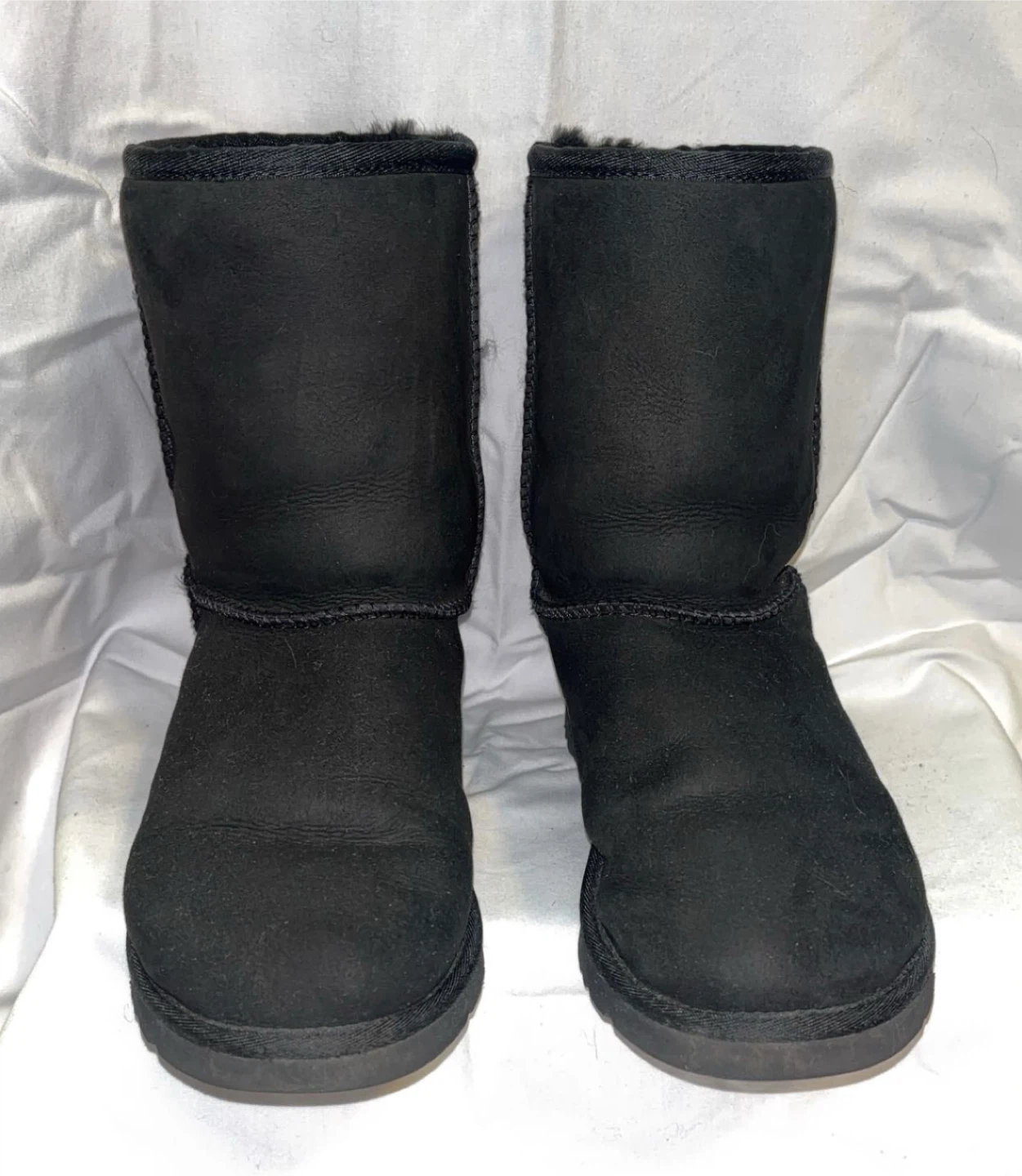 UGG Short Classic Boots Black -Size 6 Women’s - photo 3