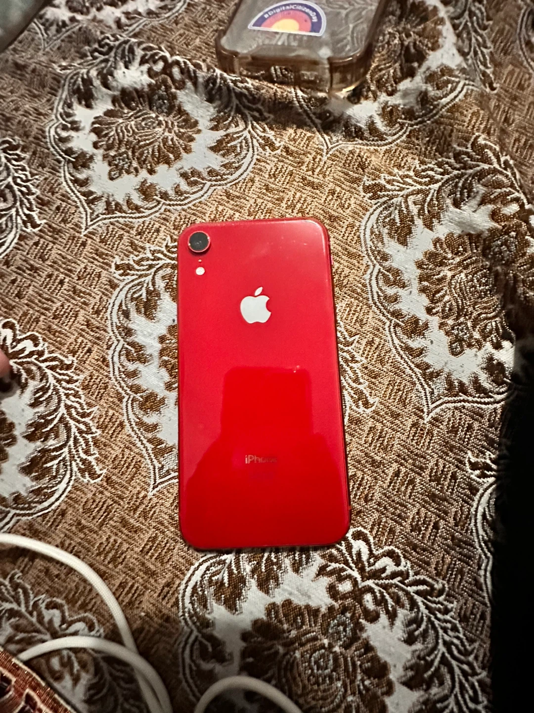 Apple iPhone XR - Red - photo 4