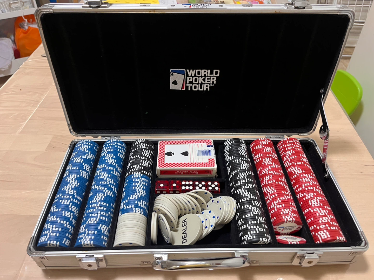 World Poker Tour Poker Set with Case
