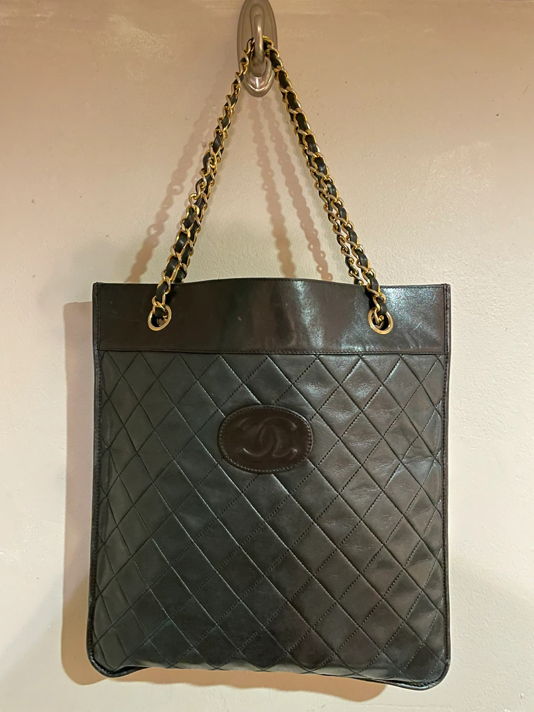 Chanel Vintage Black Leather Tote Bag - photo 3