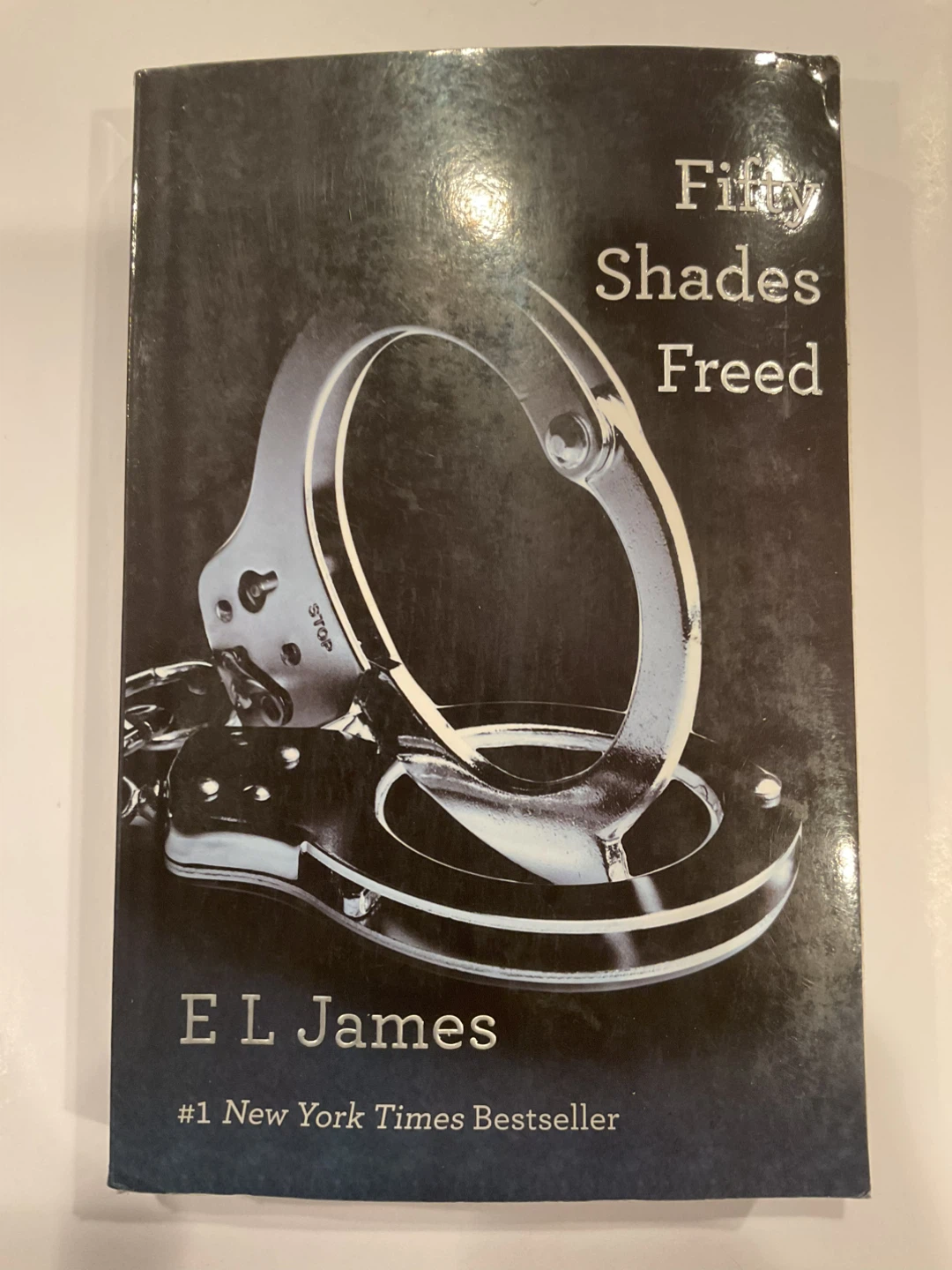 🏆 Fifty Shades Trilogy by E L James - photo 4