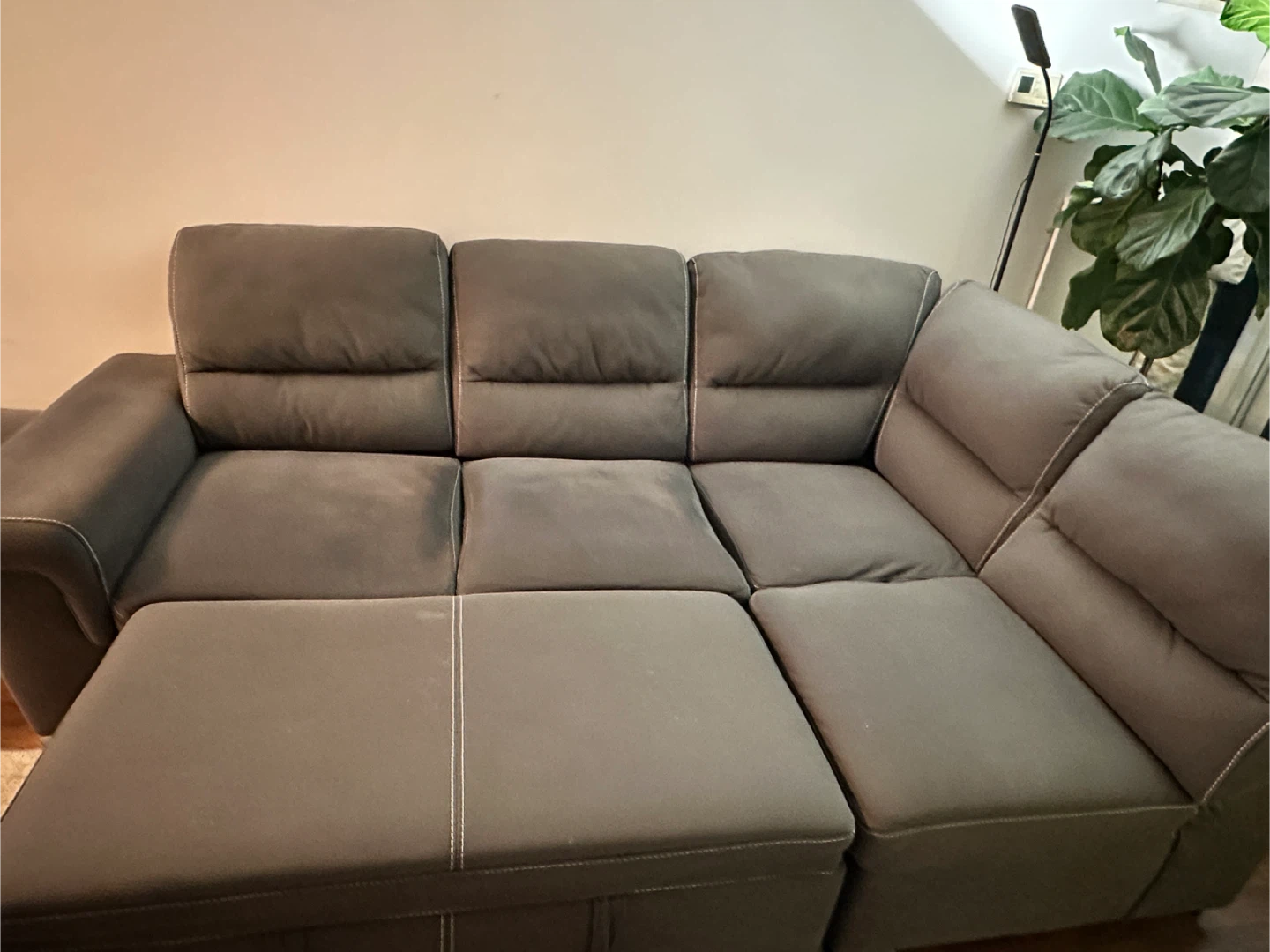 Leon’s Sectional with Pull Out Bed & Storage | No damages at all - photo 3