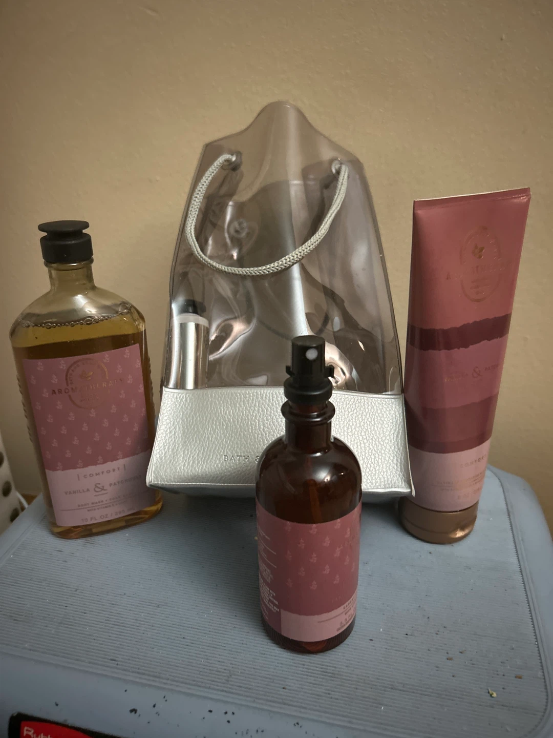 Brand New bath & body works 4 piece gift set - photo 2