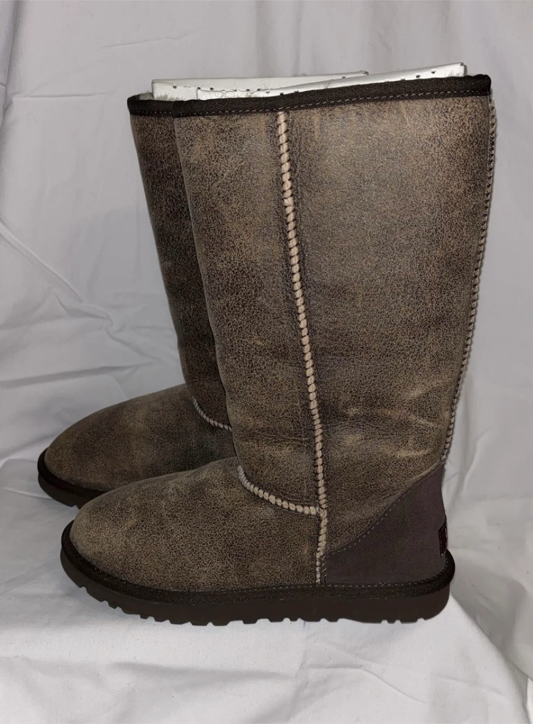 UGG Tall Brown - Size 6 Women’s