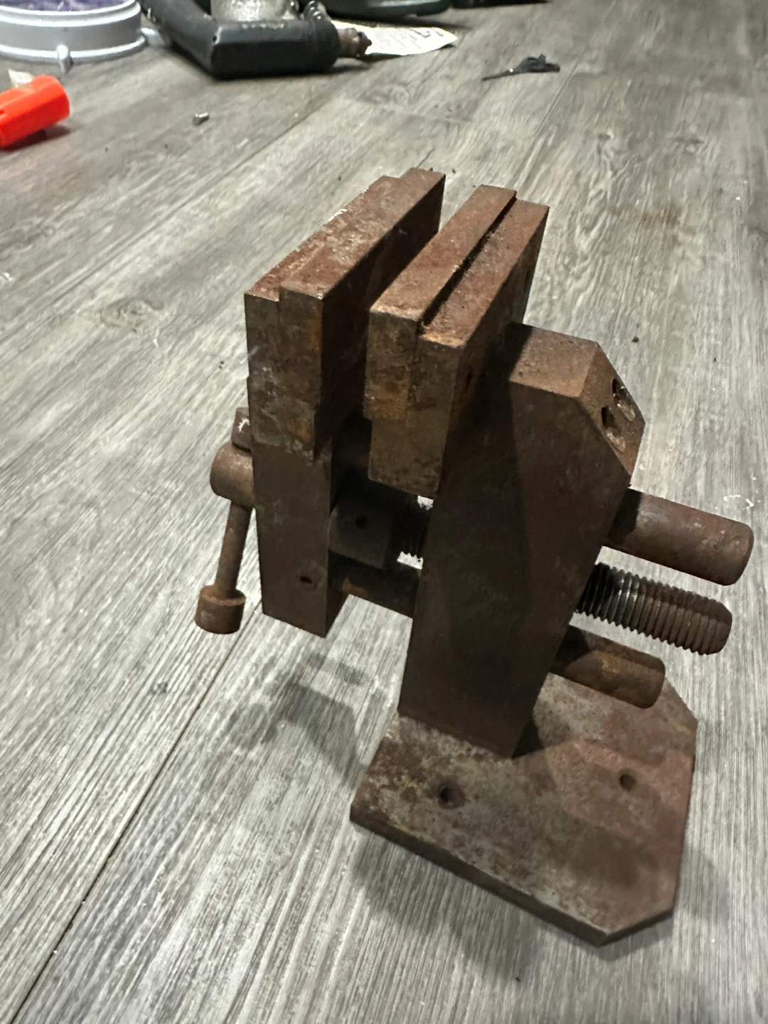 Bench Vise