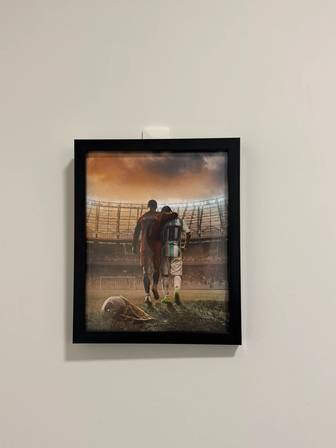 Framed Ronaldo And Messi Wall art (New) - photo 2