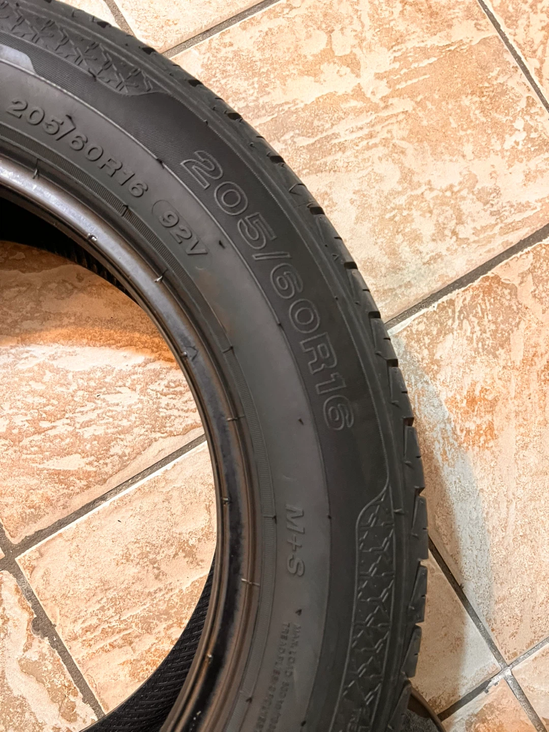 205/60R16 all Season Tires, 75 %+ Tread - photo 2