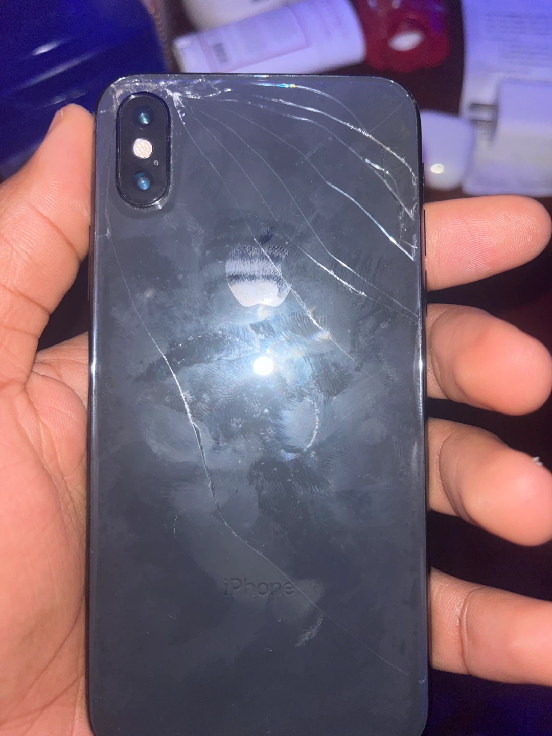 Cracked iPhone - photo 2