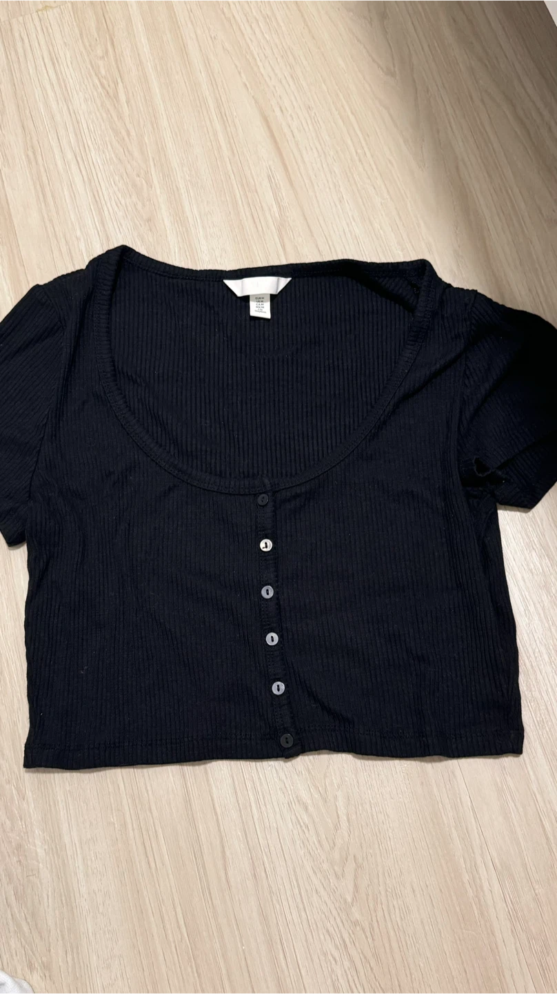 H&M Black Ribbed Crop Top - Size M