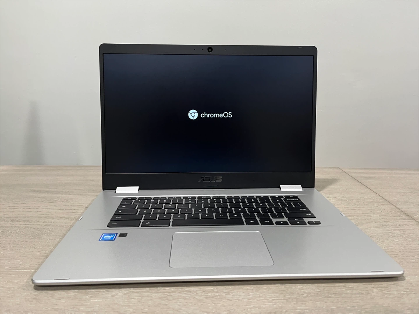 ASUS Chromebook Laptop - Silver - photo 3