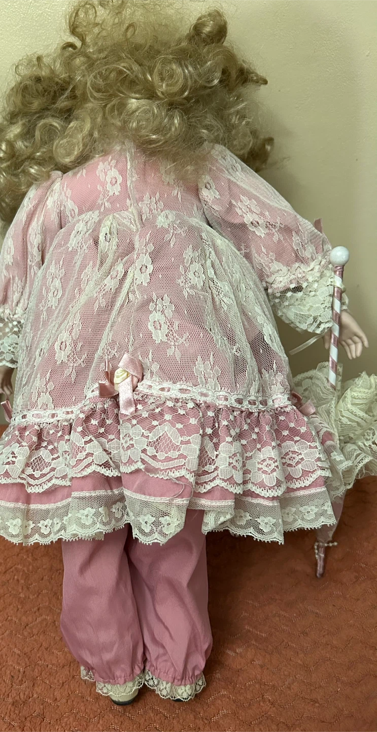 Porcelain Doll with Pink & White Dress - photo 3