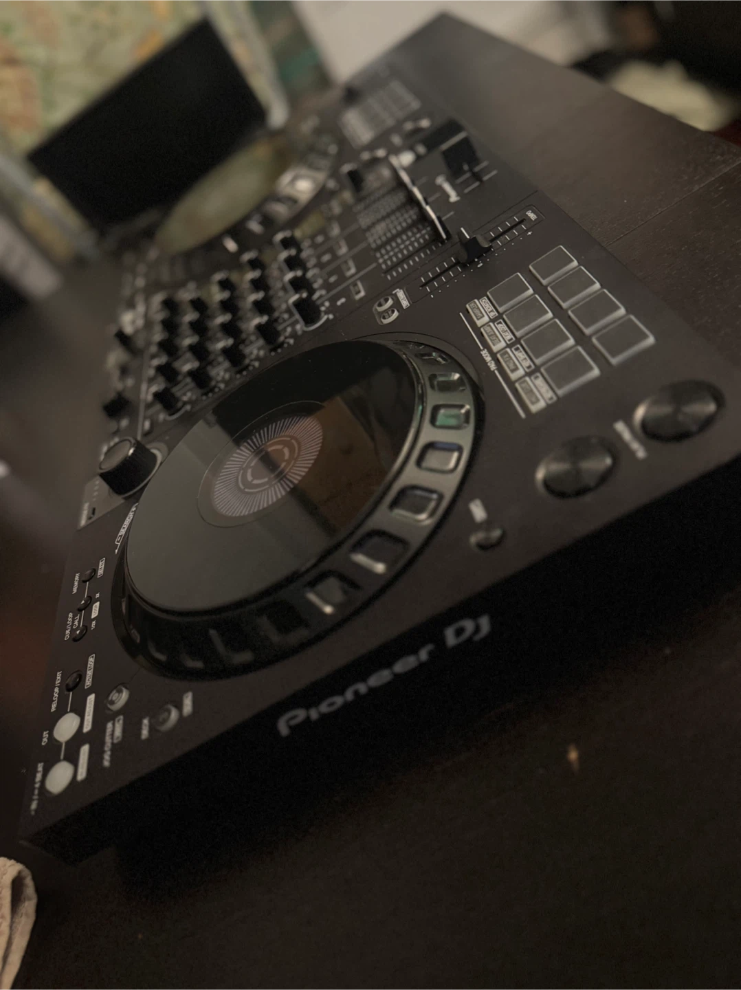 Pioneer DDJ-FLX6 DJ Controller - photo 3