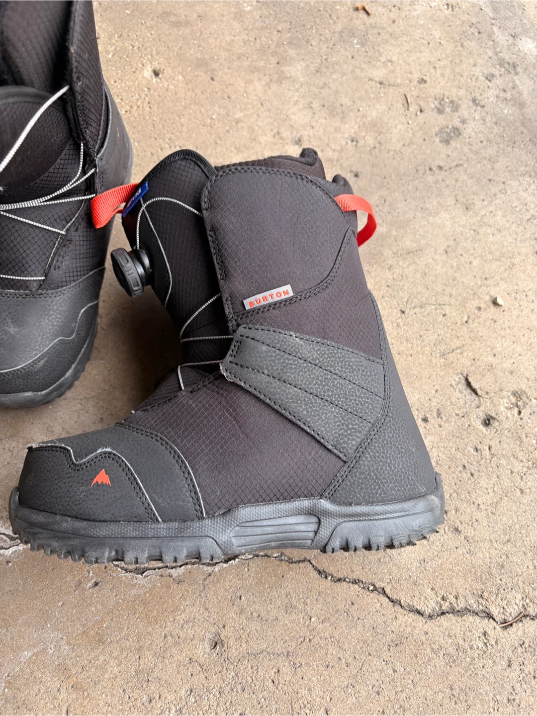 Burton Feelgood Snowboard with Bindings & Burton Boots - photo 5