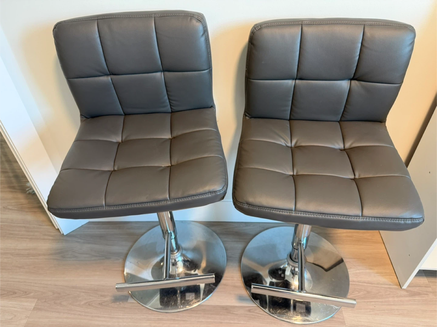 Set of 2 Grey Bar Stools
