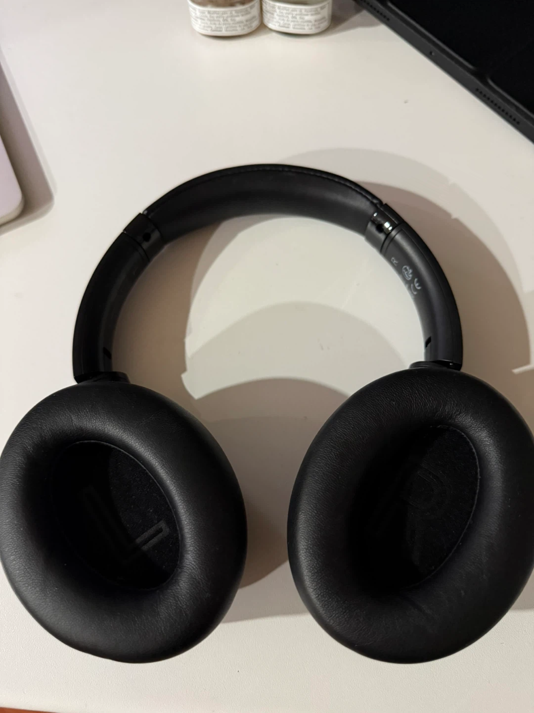 Like New Wireless ANC Headphones - photo 2