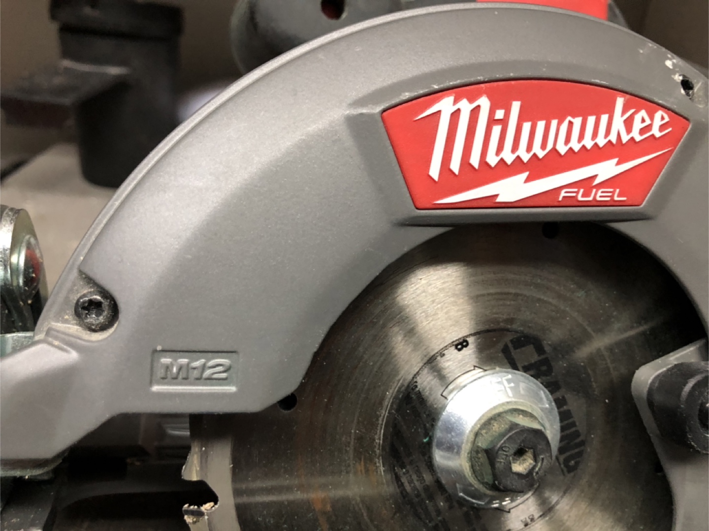 Milwaukee M 12 FUEL Circular Saw TOOL-ONLY - photo 3