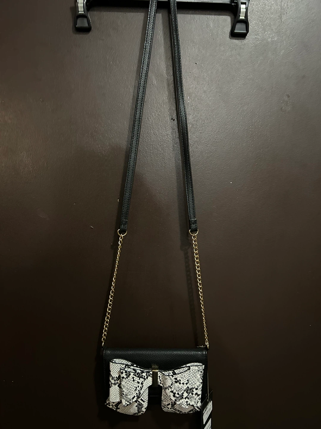 Crossi Black & Snakeskin Bow Crossbody Bag - New! - photo 4