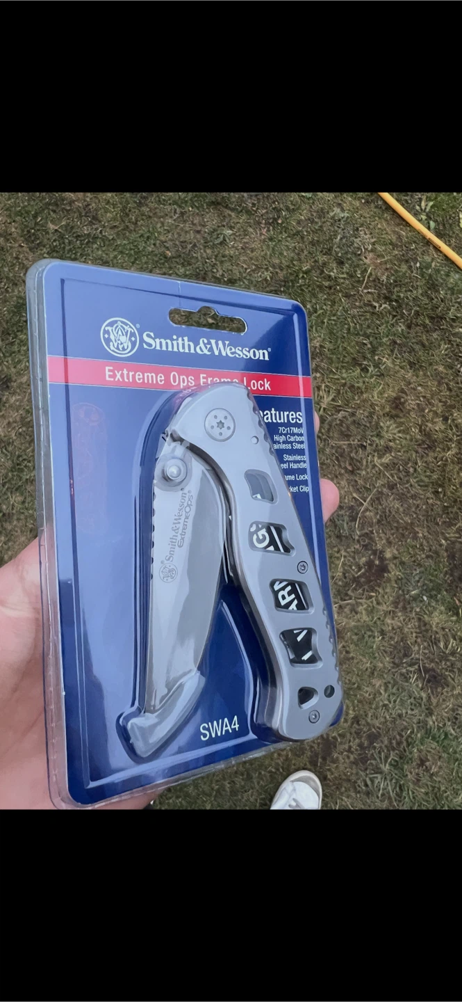 New Smith & Wesson Extreme Ops Frame Lock Knife - photo 2