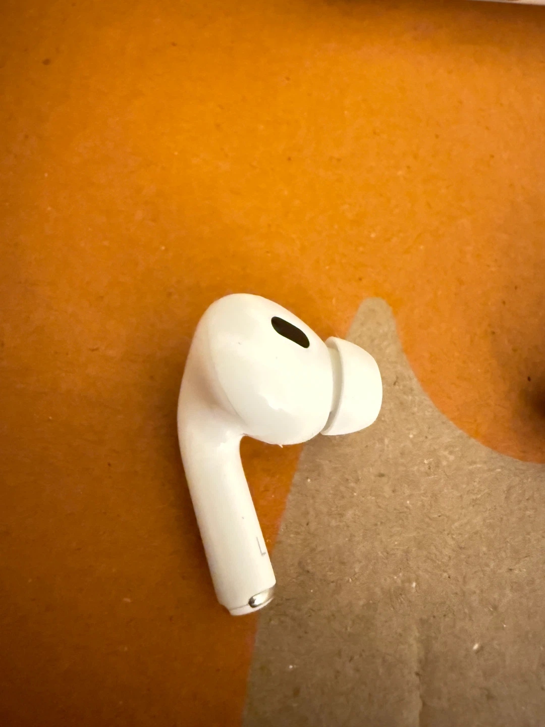 Apple AirPods Pro (2nd generation) - photo 4