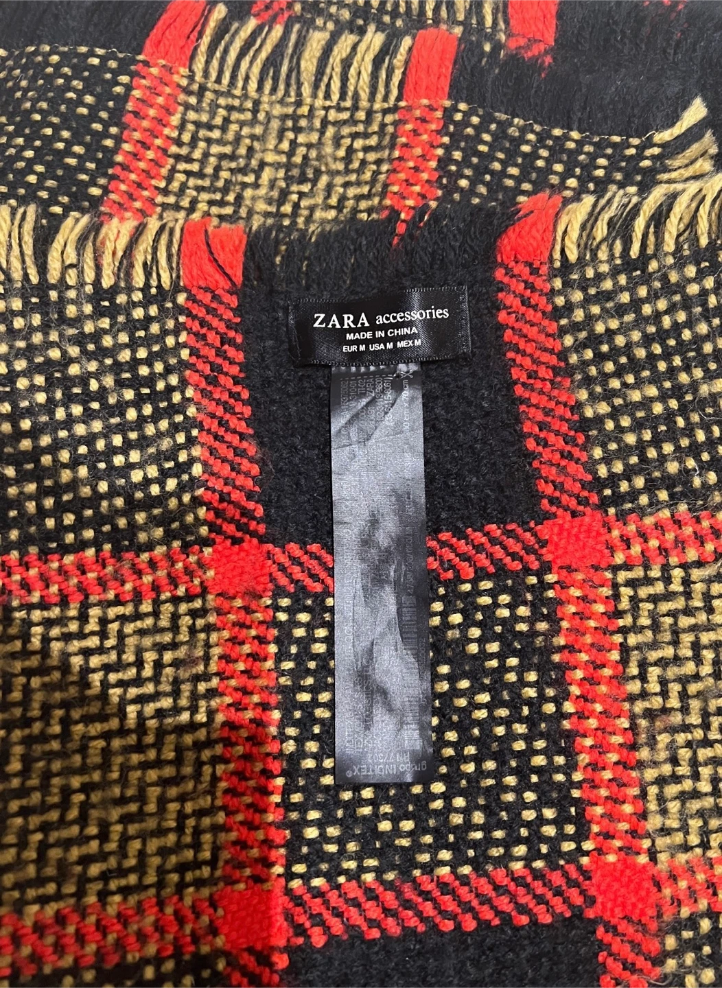 Zara’s Premium Line Plaid Argyle-Patterned Scarf - photo 2
