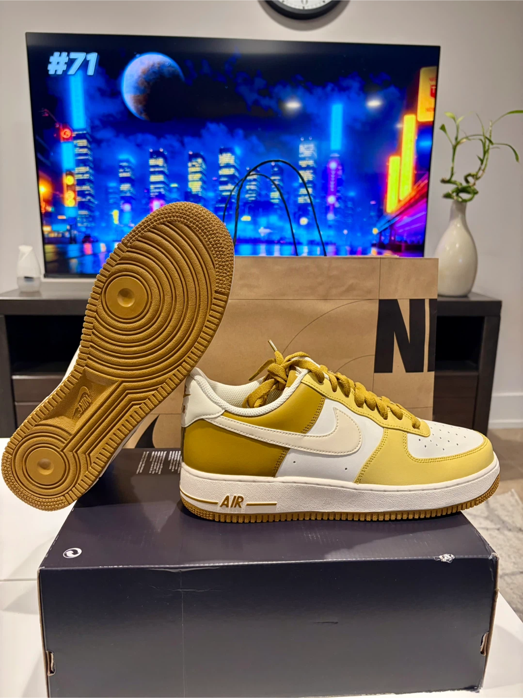 Nike Air Force 1 '07 Yellow/White US 10 - photo 2