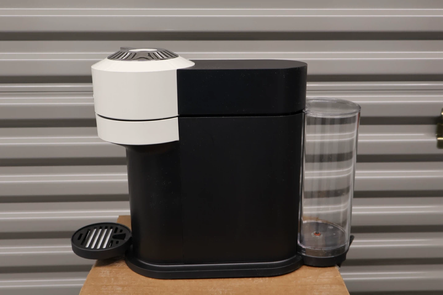 Nespresso Vertuo Next by De'Longhi and Milk Frother - photo 4