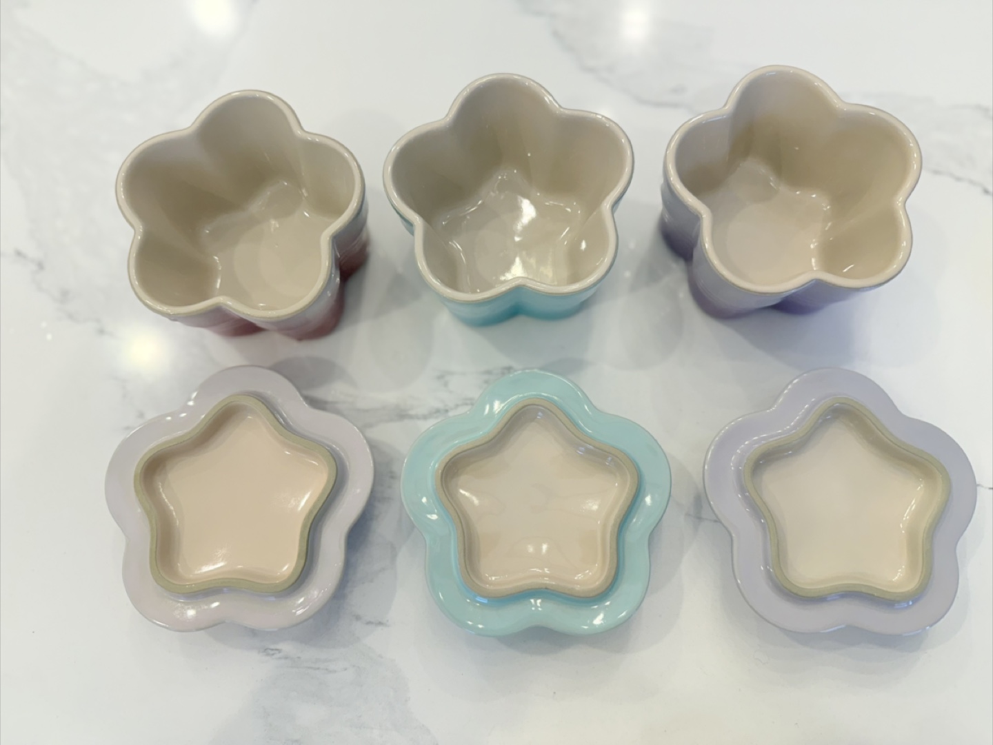 Le Creuset mini Flower Ramekins Set of 3 - photo 3