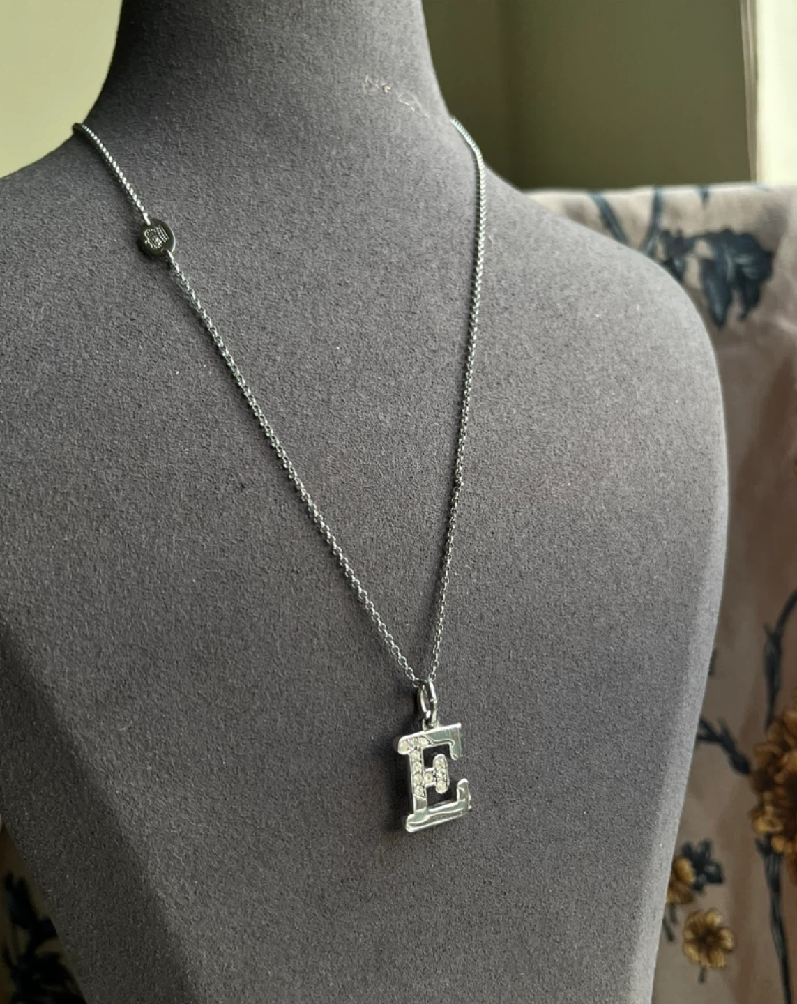 Juicy Couture Silver 'E' Initial/Letter Necklace - photo 3