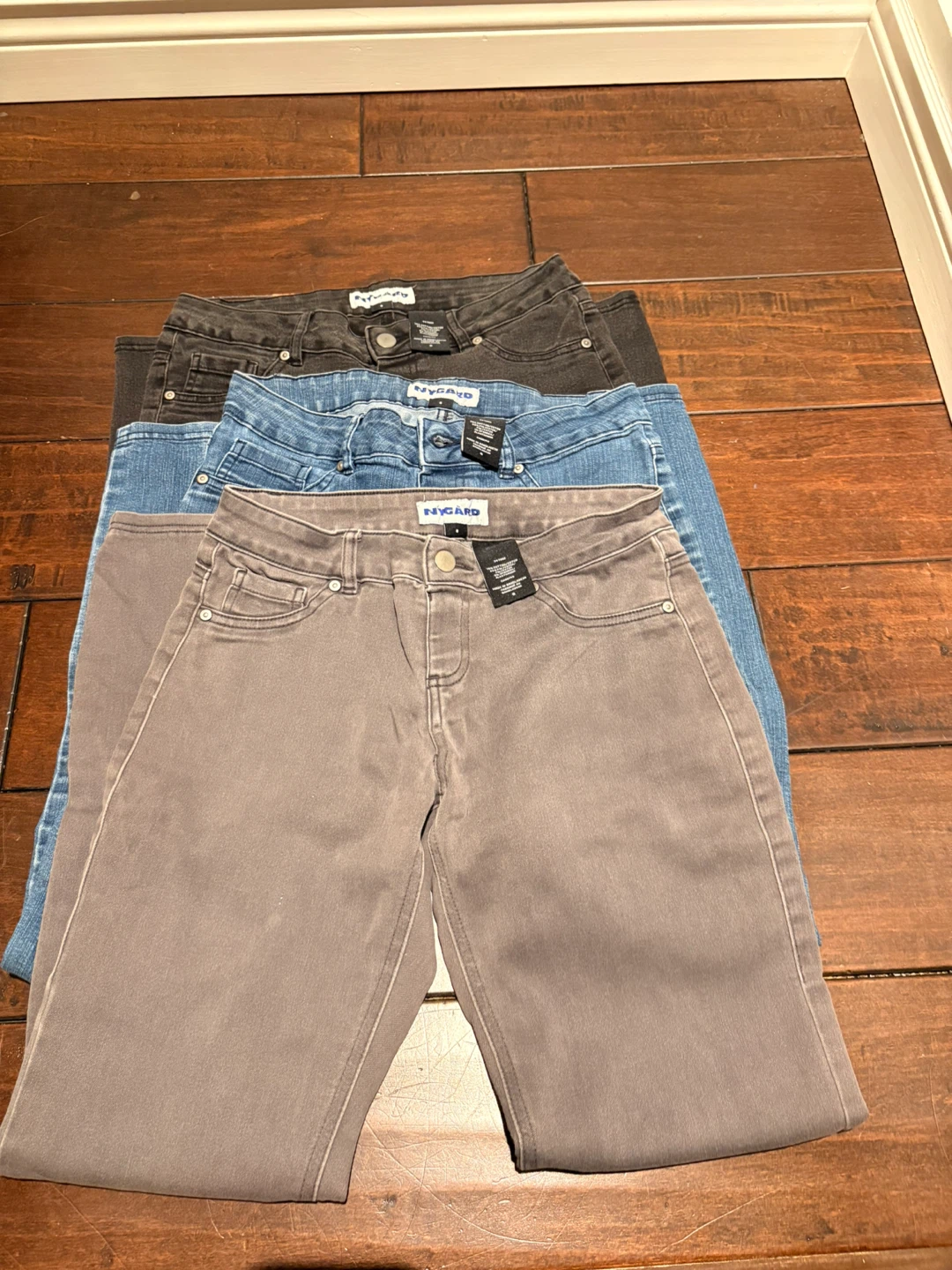 Women’s Jeans - Size 6- 3 Pairs - photo 4