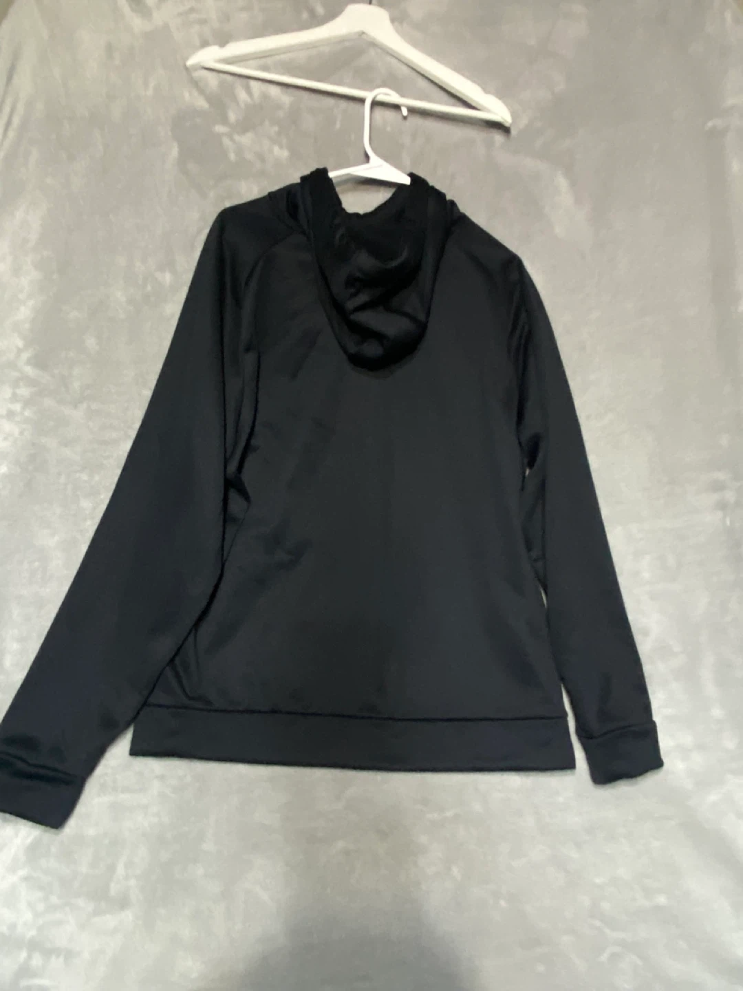 Under Armour Black Hoodie - Size Large - photo 3