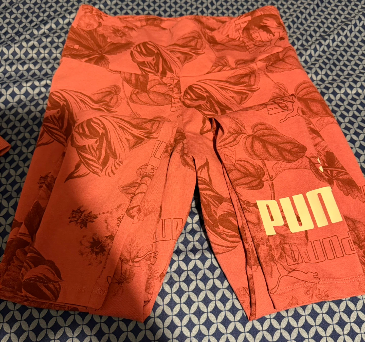 Puma Floral Print Tracksuit - Size M - photo 4