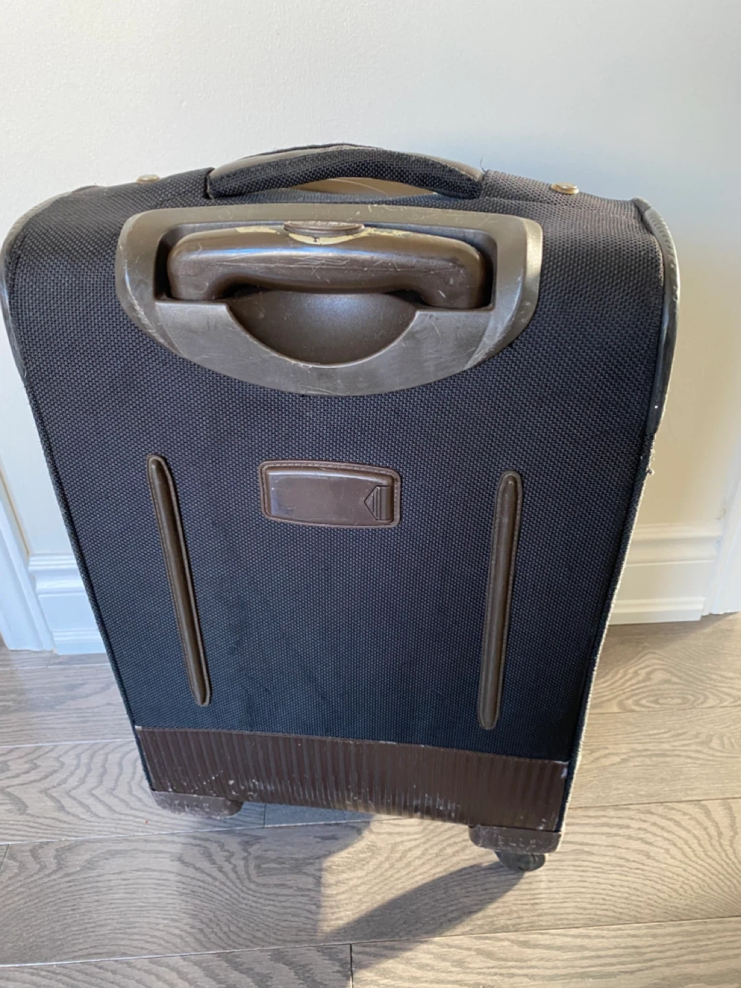 ELLE Black Rolling Suitcase - photo 3