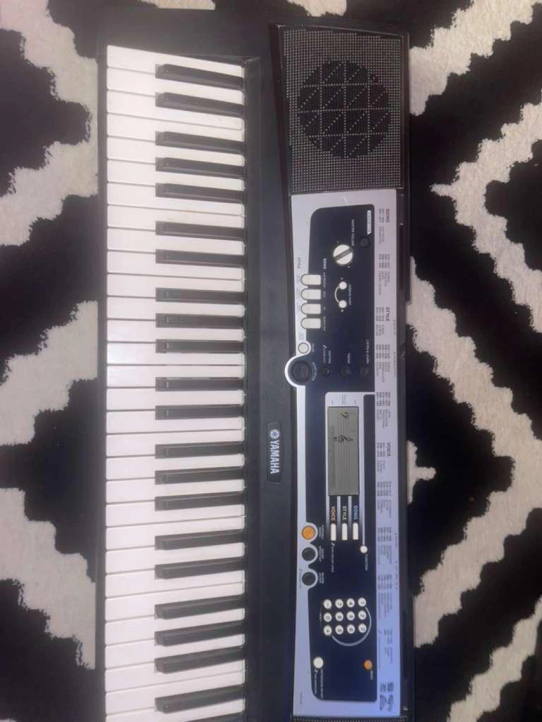 Yamaha PSR-E223 Keyboard - photo 4