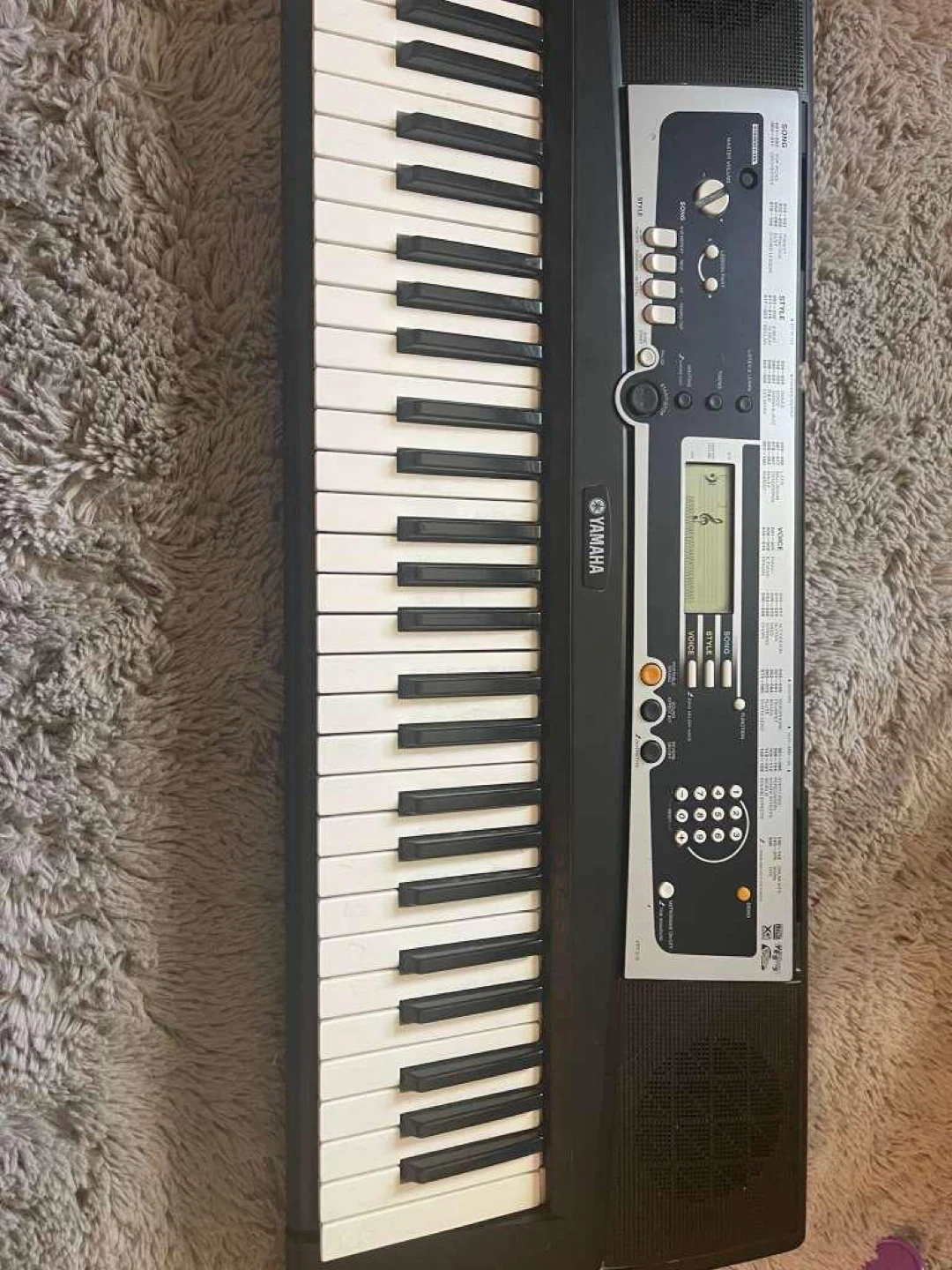 Yamaha PSR-E223 Keyboard