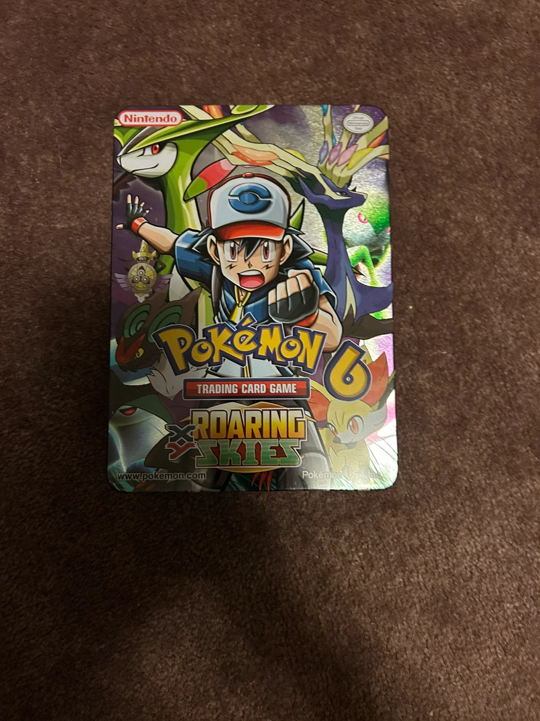 Pokémon TCG Roaring Skies Tin