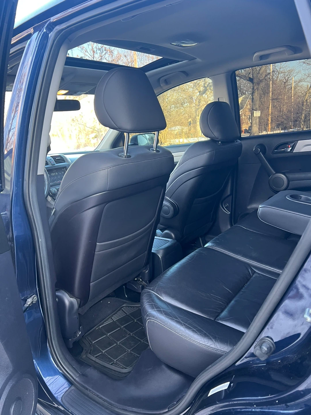 2010 AWD Blue Honda CR-V - photo 4