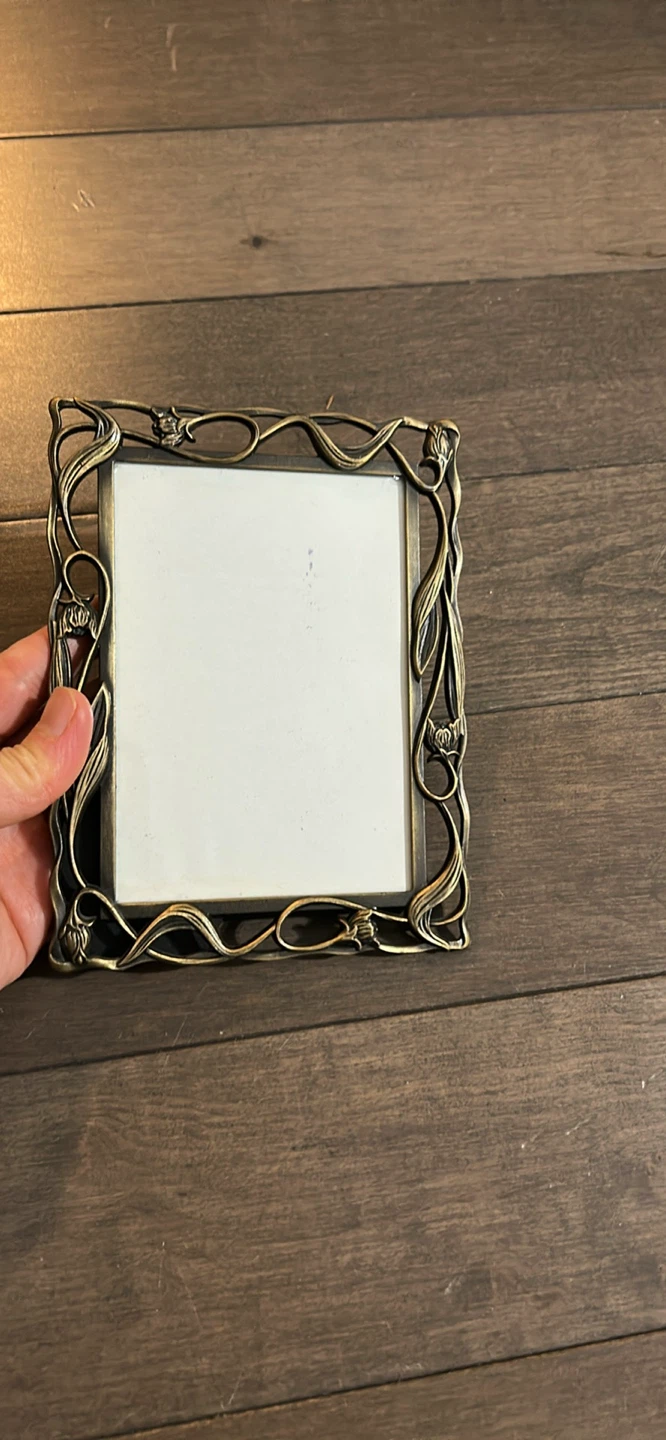 Vintage Style Floral Picture Frame - photo 3