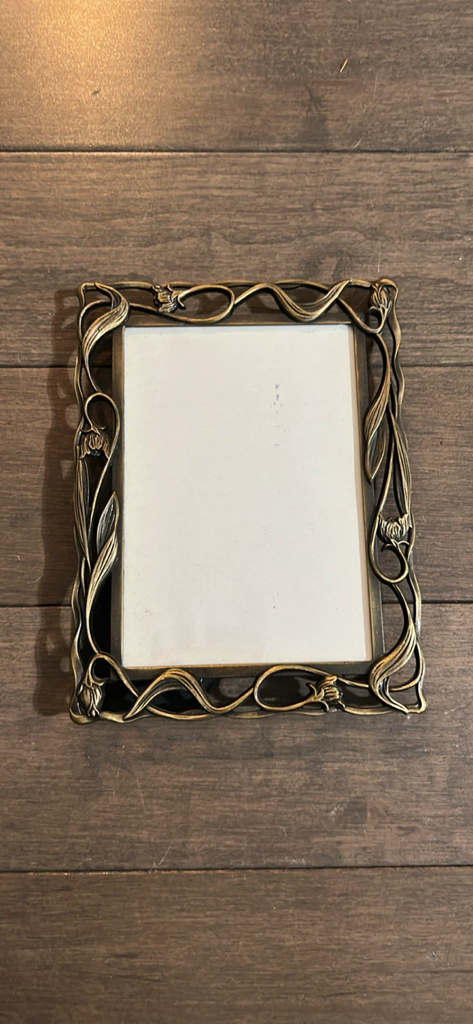 Vintage Style Floral Picture Frame - photo 5