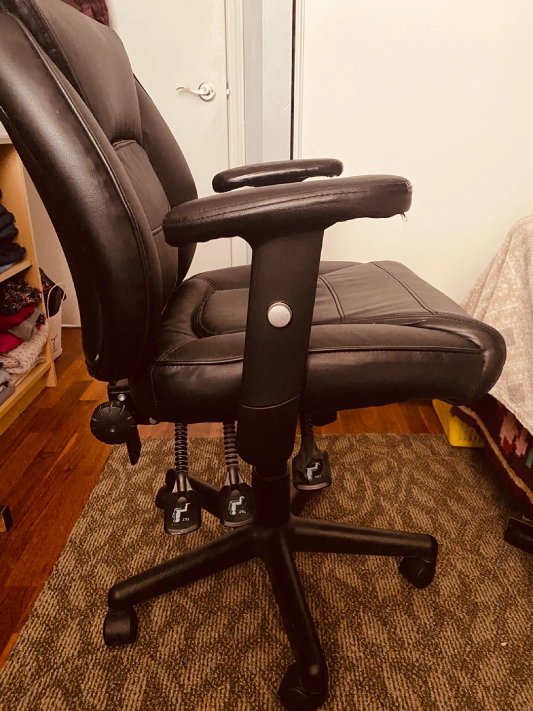 Black Leather Office Chair - photo 2