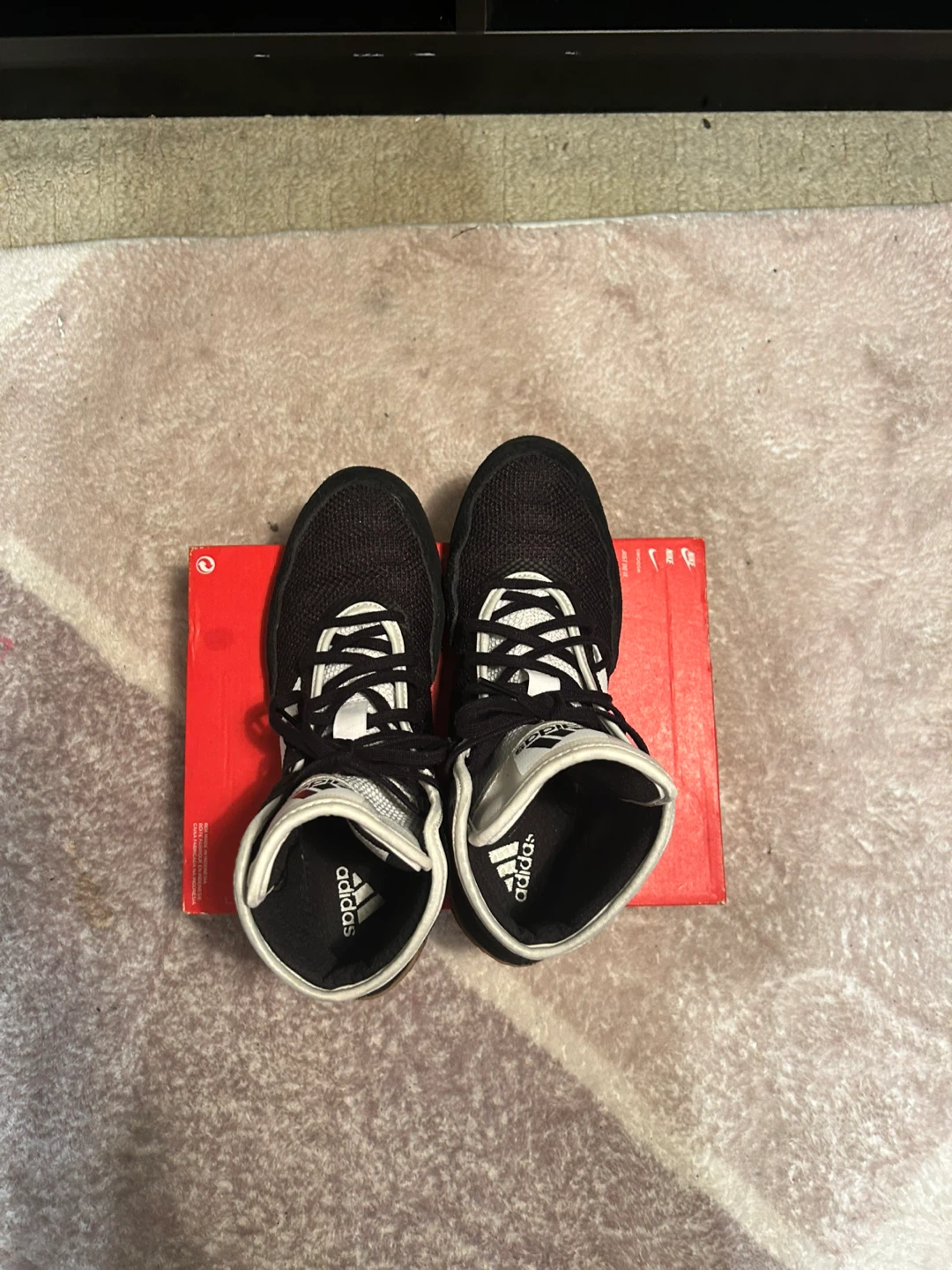 Adidas HVC 2 Wrestling Shoes - Size 8.5 - photo 4