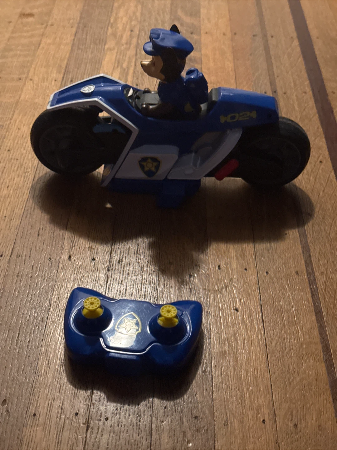 Paw Patrol Chase Remote Control Motorcycle - photo 2