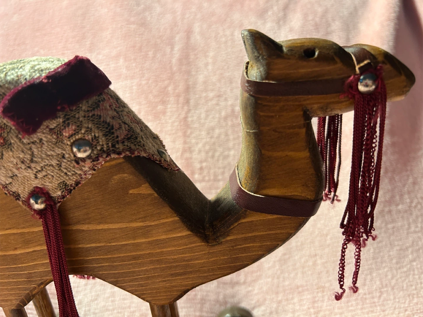VINTAGE Folk Art Originals Wooden Camel Pull Toy - photo 2