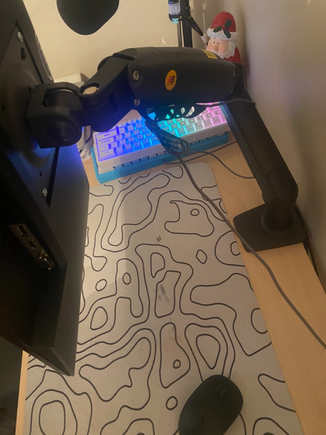 Monitor arm