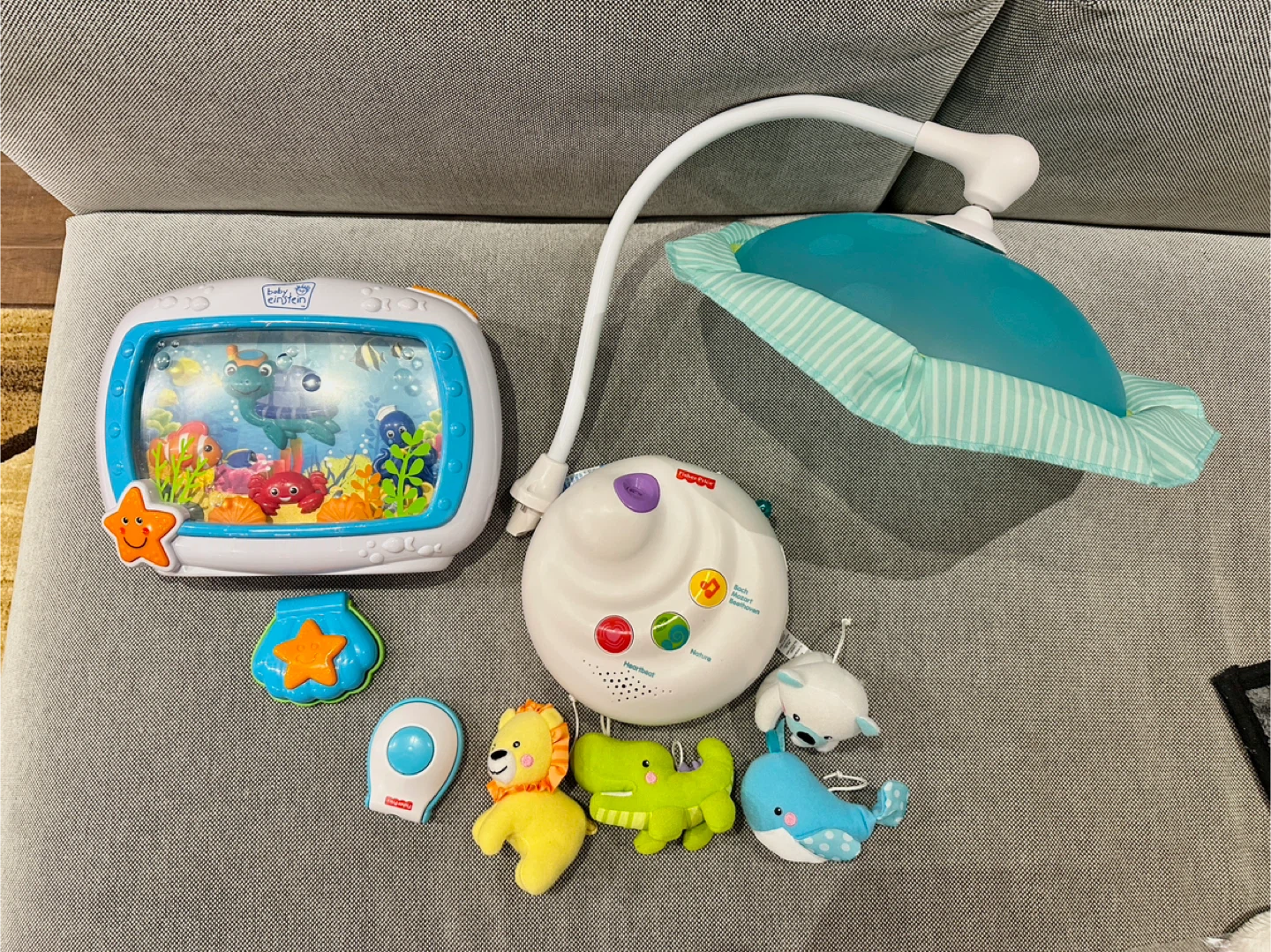 Baby Crib Soother and Mobile with Remote Control